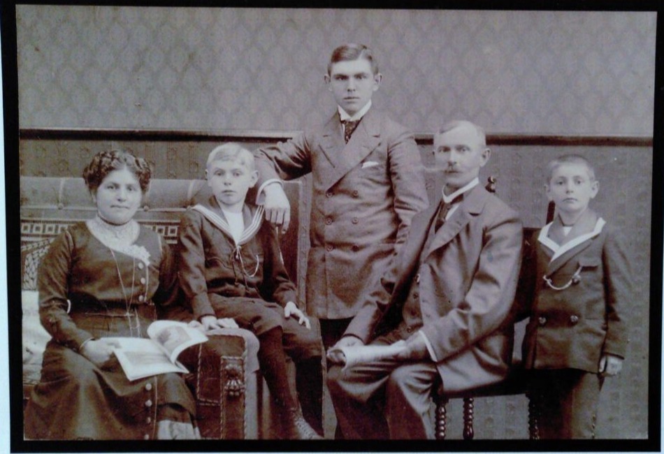 Historische Aufnahme der Familie Julius Lott